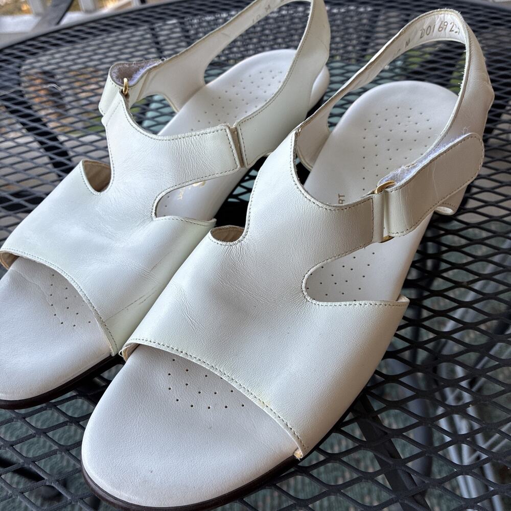 SAS Sandals Womens Size 10M Suntimer Bone Pearl Ivory Leather Tripad Comfort